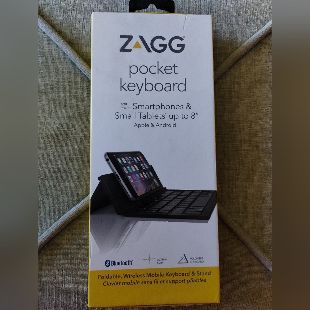 Zagg Pocket Keyboard & Stand. Use with Ipad & Android Tablets. Never Used!